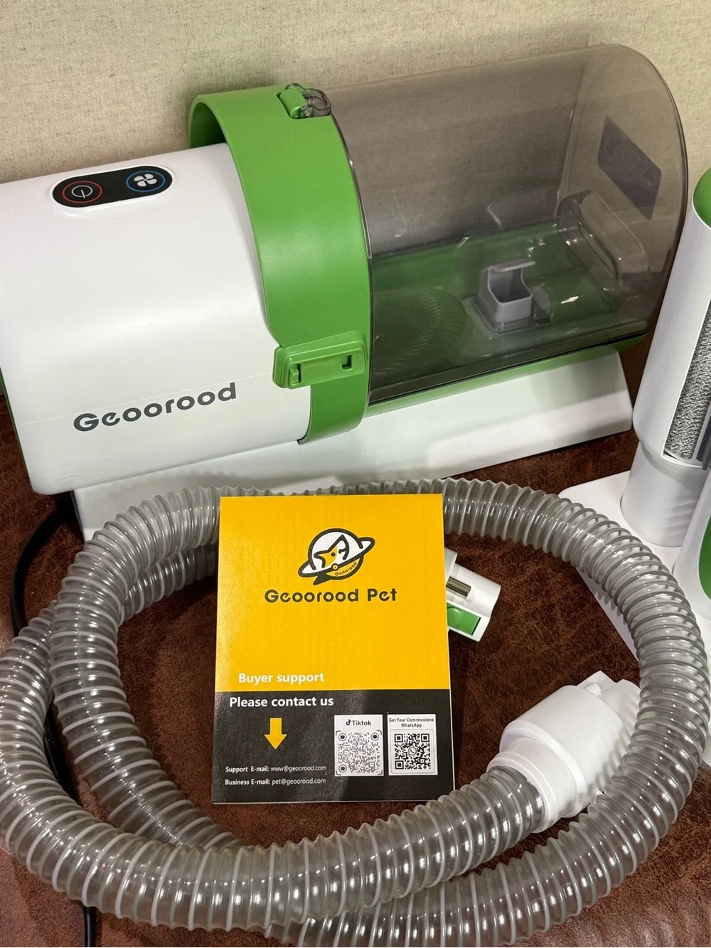 6-in-1 Geoorood Pet Grooming Vacuum Kit with Clippers & Nail Grinder